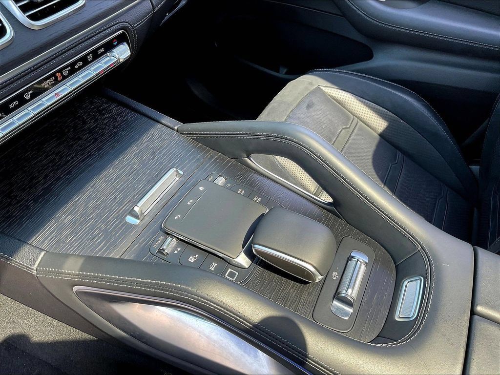 Certified 2025 Mercedes-Benz GLE 53 AMG 4MATIC image 19