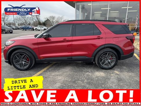 Used 2025 Ford Explorer ST w/ Sun And Sound Package image 2