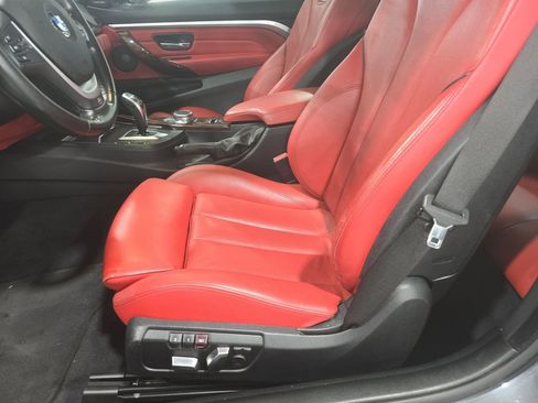 Used 2020 BMW 430i Convertible w/ M Sport Package RWD image 23