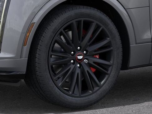 New 2026 Cadillac Lyriq V w/ LPO, Floor Liner Package AWD/4WD image 10