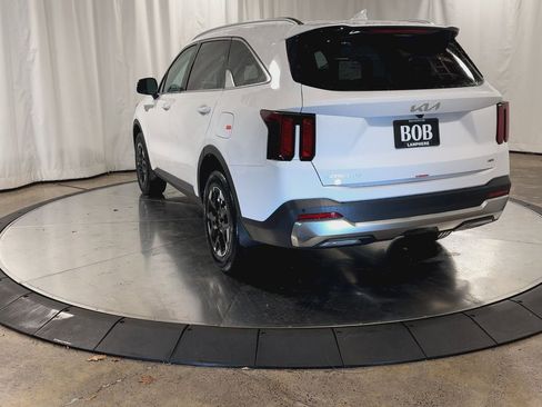 New 2026 Kia Sorento S image 7