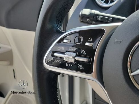 Used 2023 Mercedes-Benz GLA 250 w/ Premium Package image 30