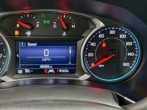 Used 2021 Chevrolet Equinox LT FWD image 12