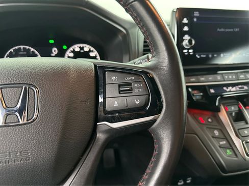 Used 2025 Honda Odyssey Sport-L image 30
