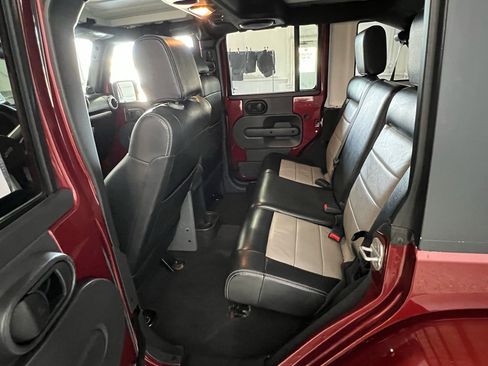 Used 2008 Jeep Wrangler Unlimited Sahara w/ Limited Unlimited Group AWD/4WD image 10