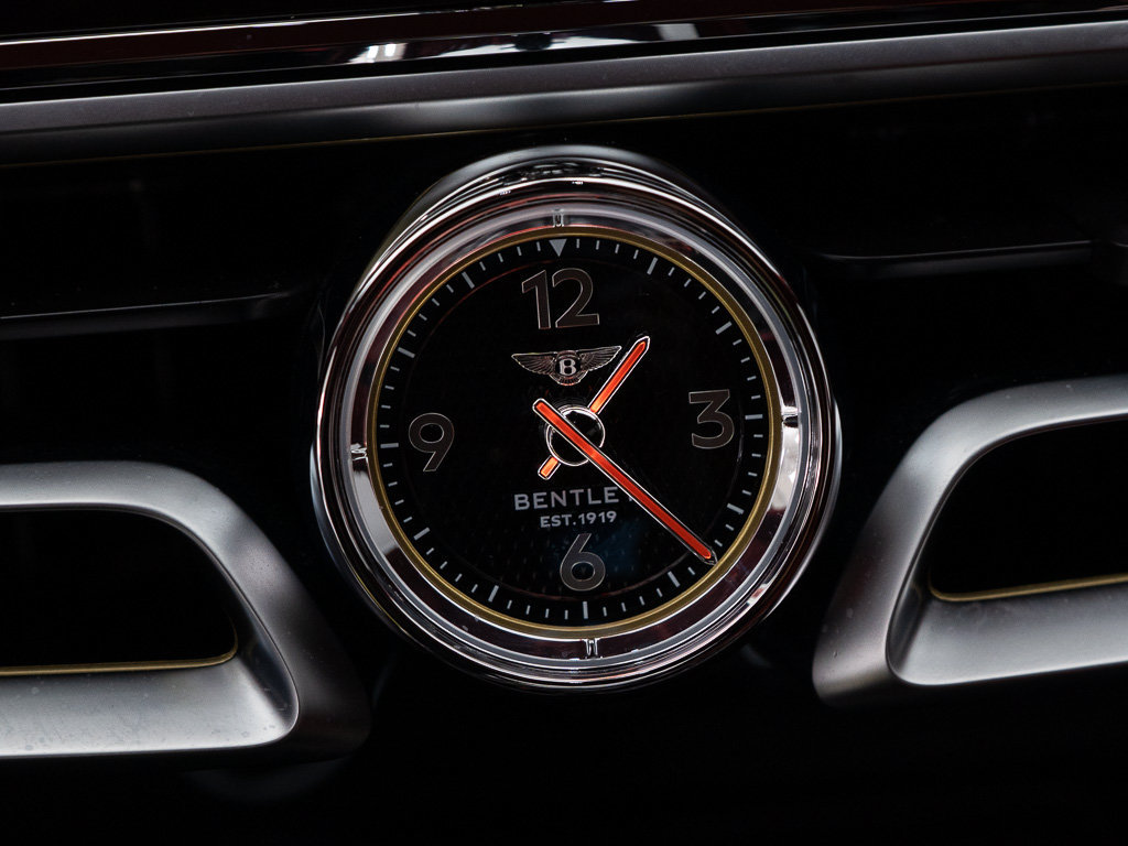 Certified 2025 Bentley Flying Spur Plug-In Hybrid AWD/4WD image 36