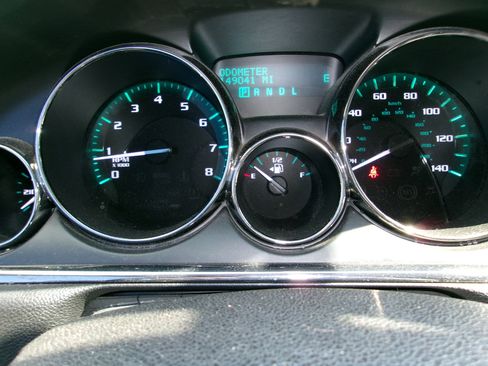 Used 2013 Buick Enclave Leather image 24