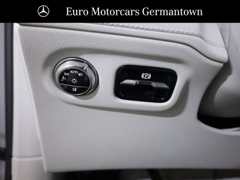 Used 2023 Mercedes-Benz EQS 450+ 4MATIC SUV image 11
