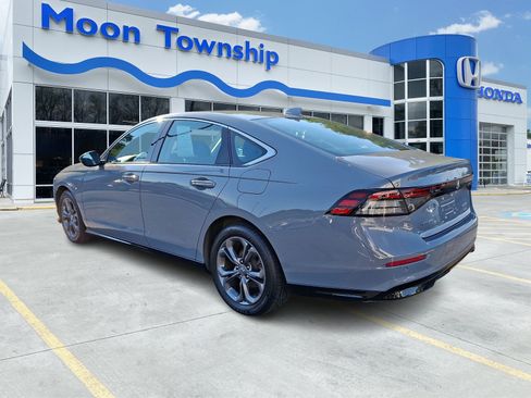Used 2023 Honda Accord EX-L image 4