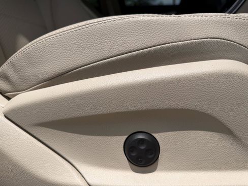 Used 2019 Mercedes-Benz GLC 300 image 33