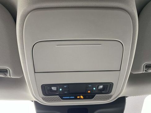 New 2026 Ford Expedition Active image 21