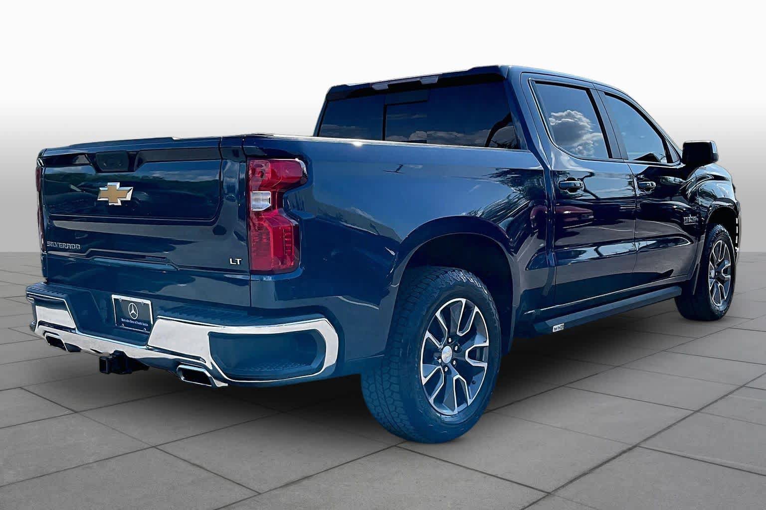 Used 2021 Chevrolet Silverado 1500 LT w/ Texas Edition Plus AWD/4WD image 13