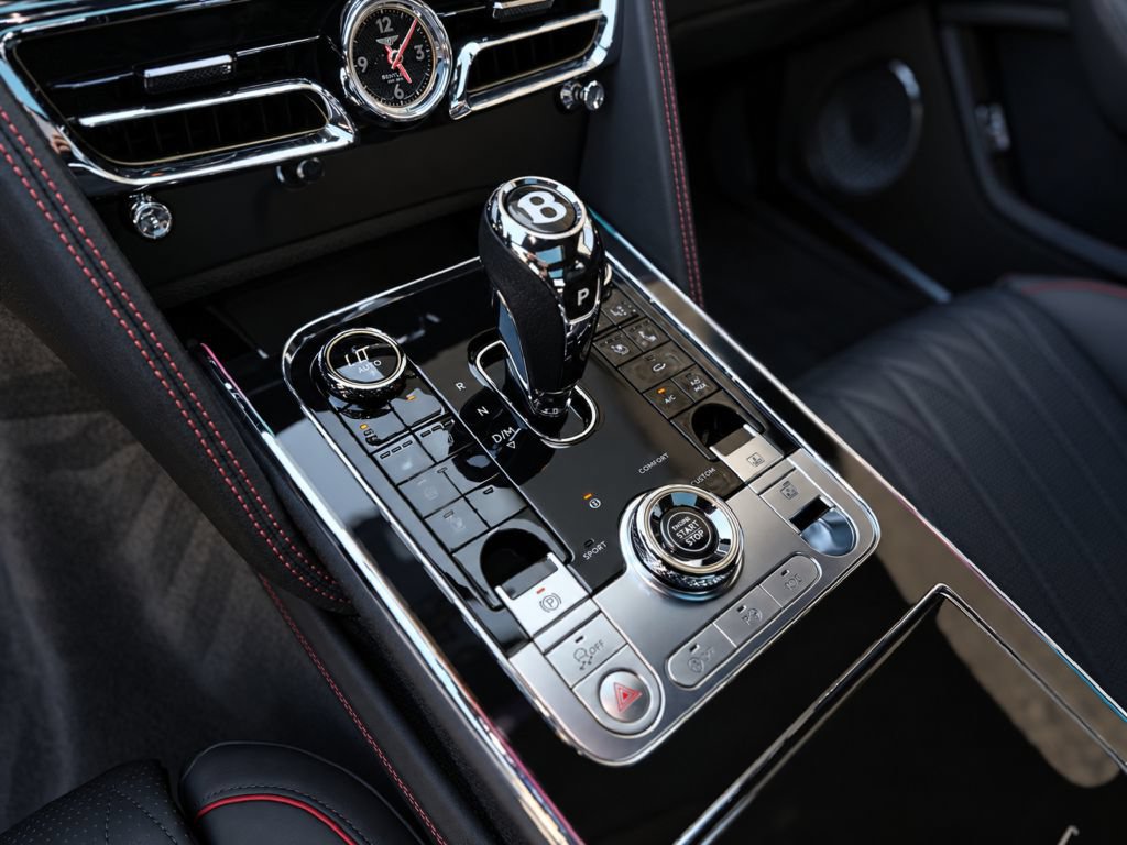 Used 2023 Bentley Flying Spur W12 AWD/4WD image 37