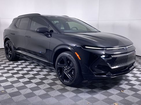 Certified 2024 Chevrolet Equinox EV RS image 19