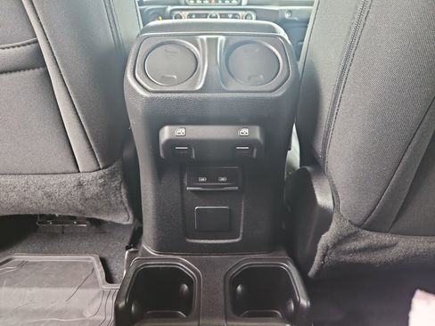 Used 2022 Jeep Gladiator Willys image 23