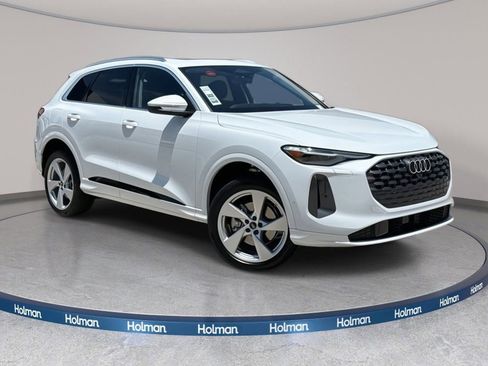 Certified 2025 Audi Q5 Premium Plus w/ Premium Plus image 1