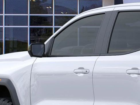 New 2026 GMC Canyon Elevation w/ Convenience Package RWD image 36