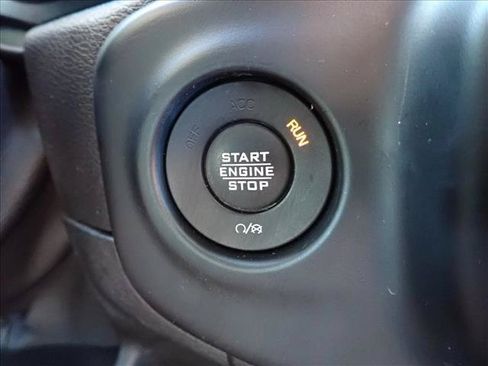 Used 2020 Jeep Wrangler Unlimited Sahara AWD/4WD image 20