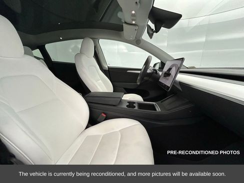 Used 2024 Tesla Model Y Performance image 15