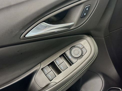 Used 2025 Buick Encore GX Preferred image 15