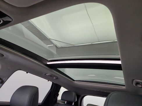 Used 2023 Hyundai Santa Fe SEL w/ Premium Package image 29