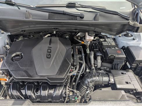 Used 2025 Kia Sportage EX w/ Premium Package FWD image 32