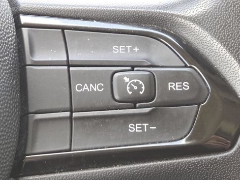 Used 2023 RAM ProMaster 2500 FWD image 5