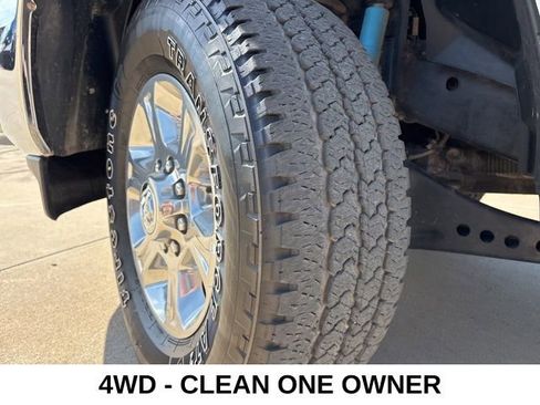 Used 2024 RAM 2500 Big Horn w/ Off Road Package AWD/4WD image 18