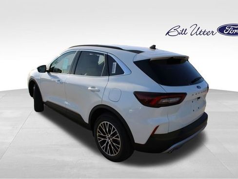 New 2025 Ford Escape SE image 4