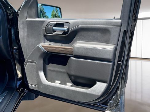 Used 2020 Chevrolet Silverado 1500 LT w/ Convenience Package AWD/4WD image 29