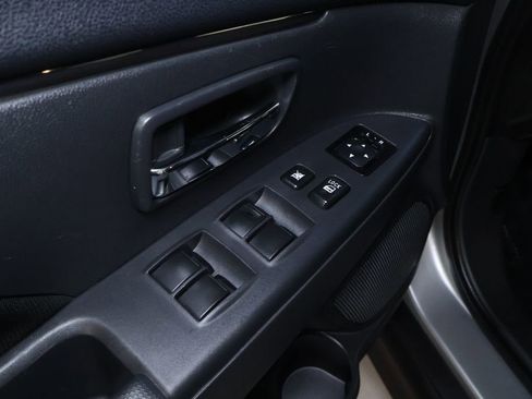 Used 2025 Mitsubishi Outlander Sport 2.0 ES image 12