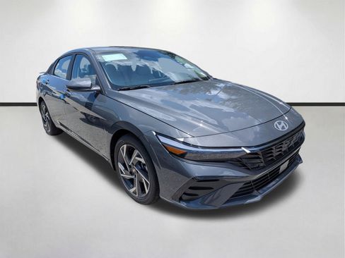 New 2026 Hyundai Elantra Limited FWD image 1