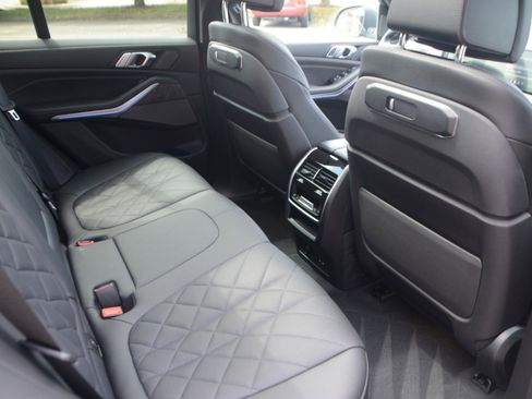 Used 2025 BMW X5 xDrive40i image 13