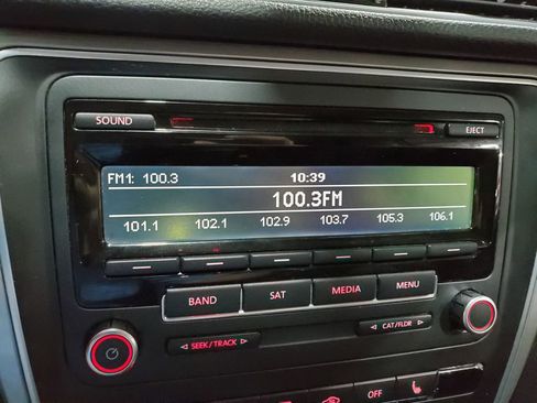 Used 2015 Volkswagen Passat 1.8T Wolfsburg Edition image 30