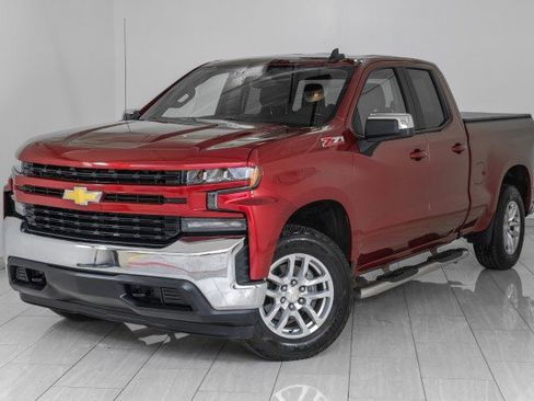 Used 2019 Chevrolet Silverado 1500 LT image 4