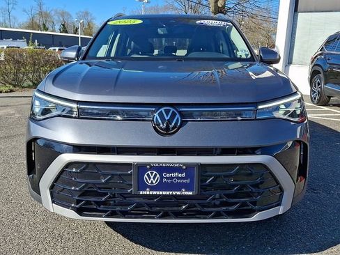 Certified 2025 Volkswagen Taos SEL w/ Black Wheel Plus Package image 2