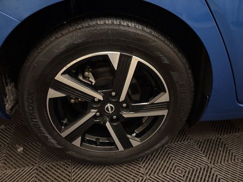 Used 2024 Nissan Sentra SV image 24