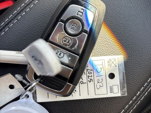 New 2025 Ford Escape PHEV image 20