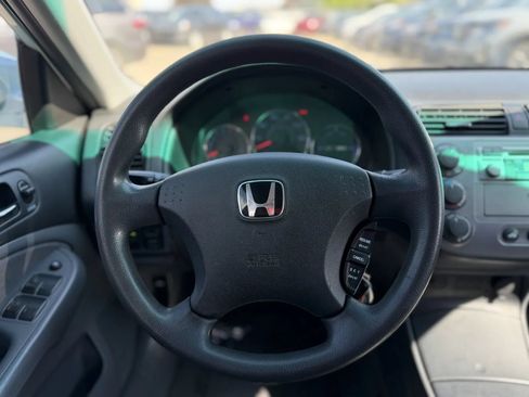 Used 2005 Honda Civic Hybrid Sedan image 19