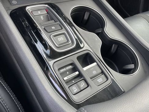 Used 2025 Honda Pilot EX-L image 20