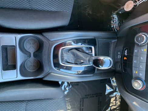 Used 2019 Nissan Rogue Sport S image 28