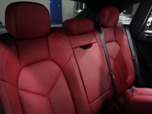 Used 2020 Porsche Macan S AWD/4WD image 23