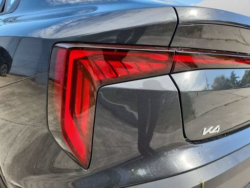 New 2026 Kia K4 FWD image 32