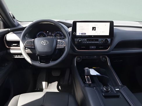 New 2026 Toyota Grand Highlander AWD Hybrid image 9