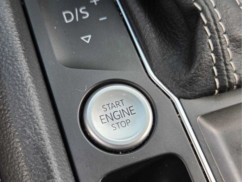Used 2021 Volkswagen Atlas Cross Sport SEL FWD image 27