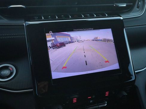 New 2025 Jeep Grand Cherokee Altitude image 6