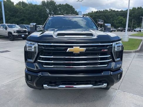 Used 2024 Chevrolet Silverado 2500 LTZ w/ LTZ Plus Package AWD/4WD image 12