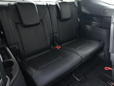 Used 2021 Volkswagen Atlas SE w/ Panoramic Sunroof Package FWD image 16