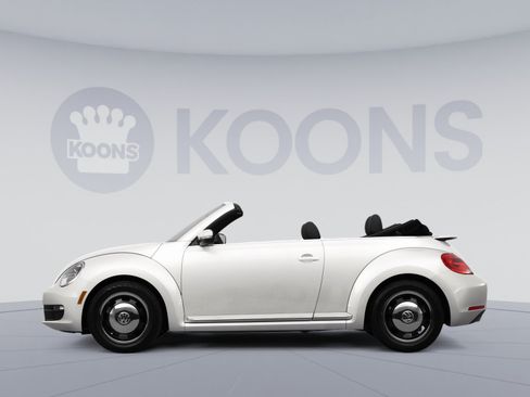 Used 2013 Volkswagen Beetle 2.5 FWD image 2