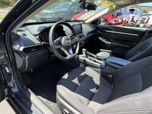 Used 2021 Nissan Altima 2.5 SV FWD image 11